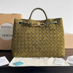 보테가 베네타 미디엄 안디아모 스웨이드